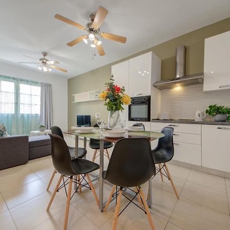 Azure Haven - Gzira Apartments And Penthouse By Shortletsmalta Bagian luar foto