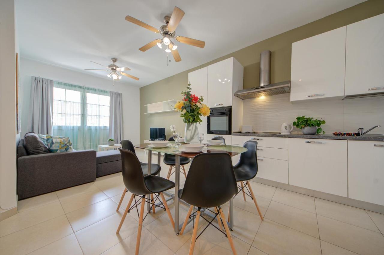 Azure Haven - Gzira Apartments And Penthouse By Shortletsmalta Bagian luar foto