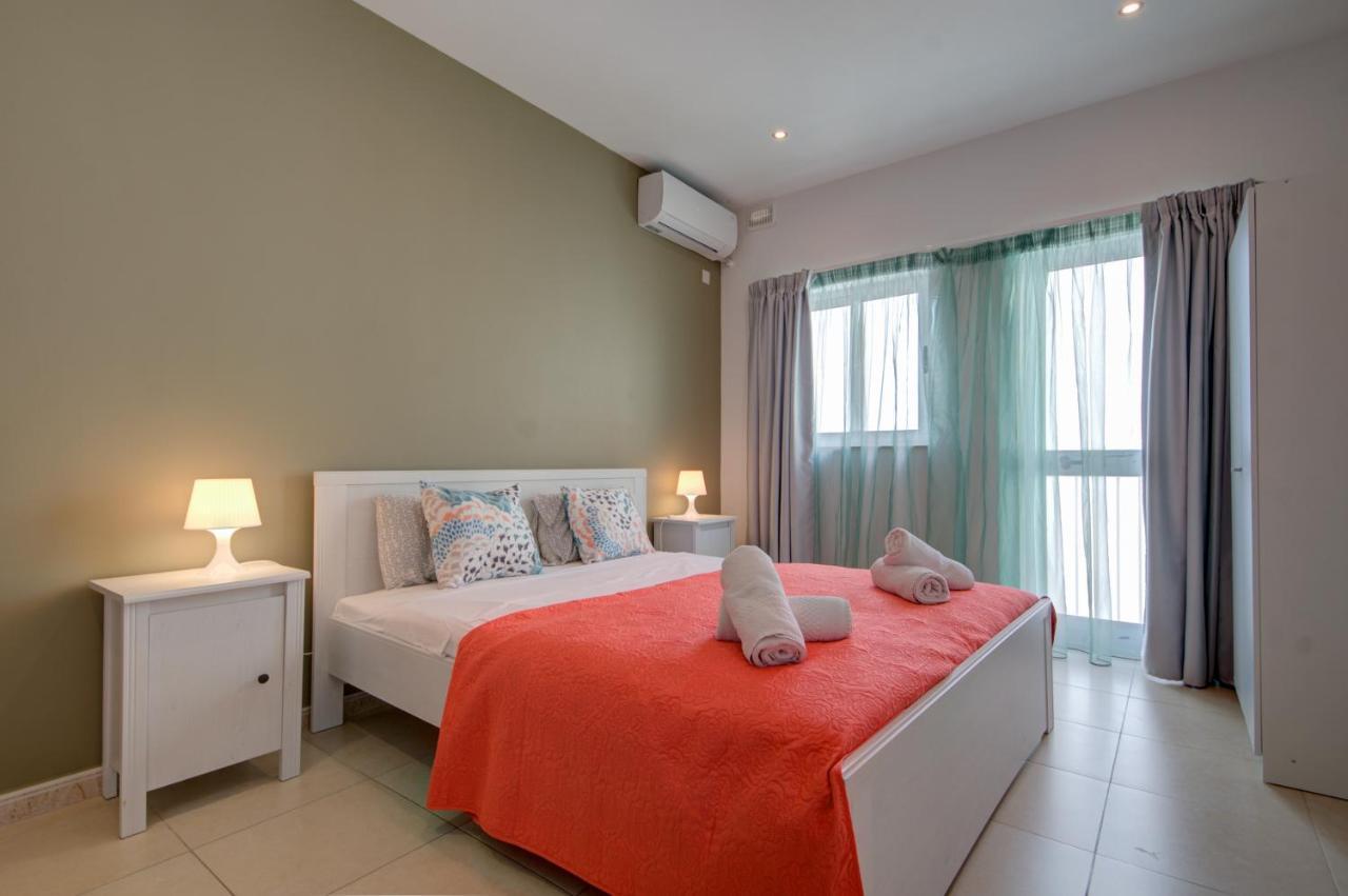 Azure Haven - Gzira Apartments And Penthouse By Shortletsmalta Bagian luar foto