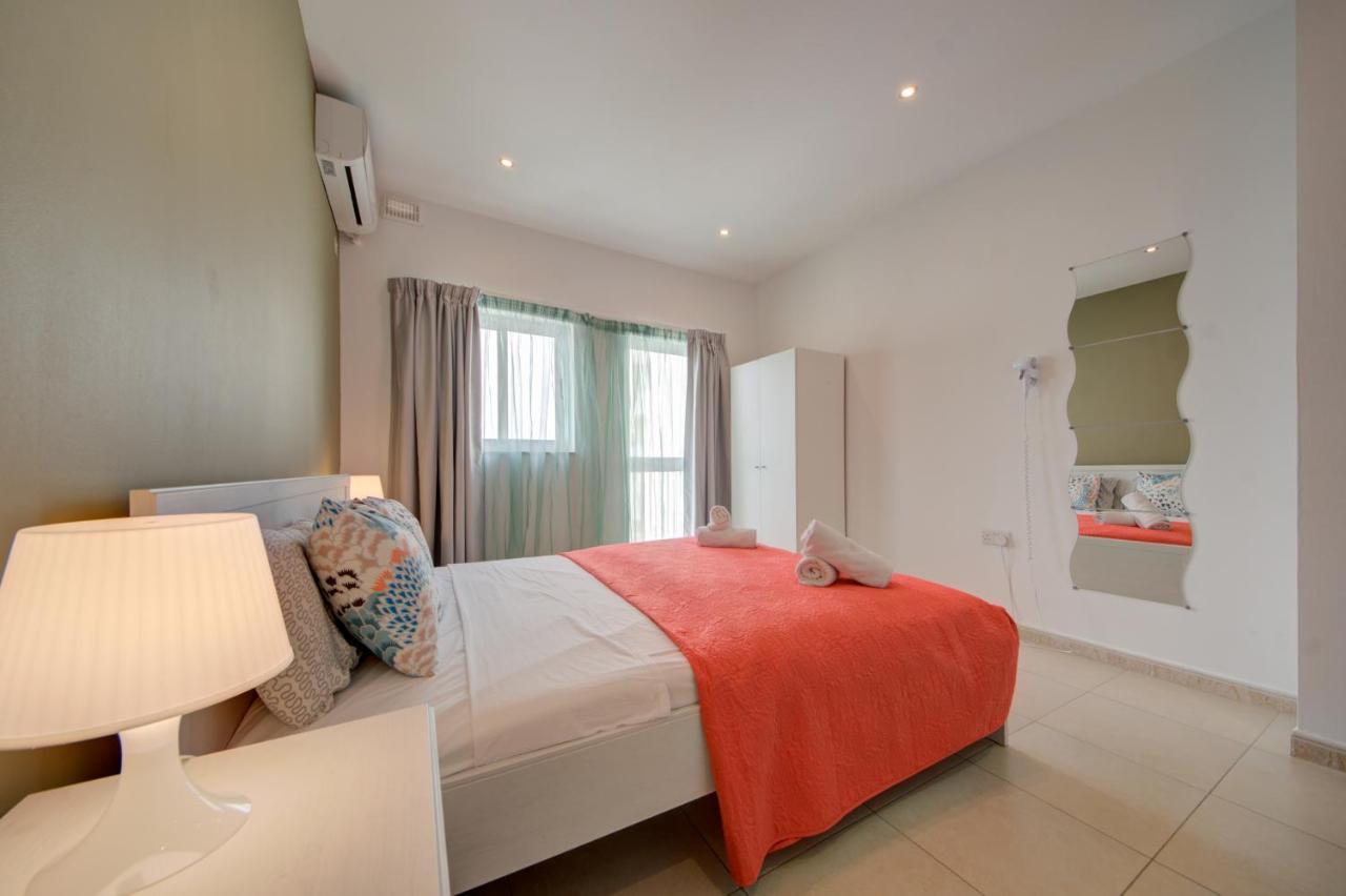 Azure Haven - Gzira Apartments And Penthouse By Shortletsmalta Bagian luar foto