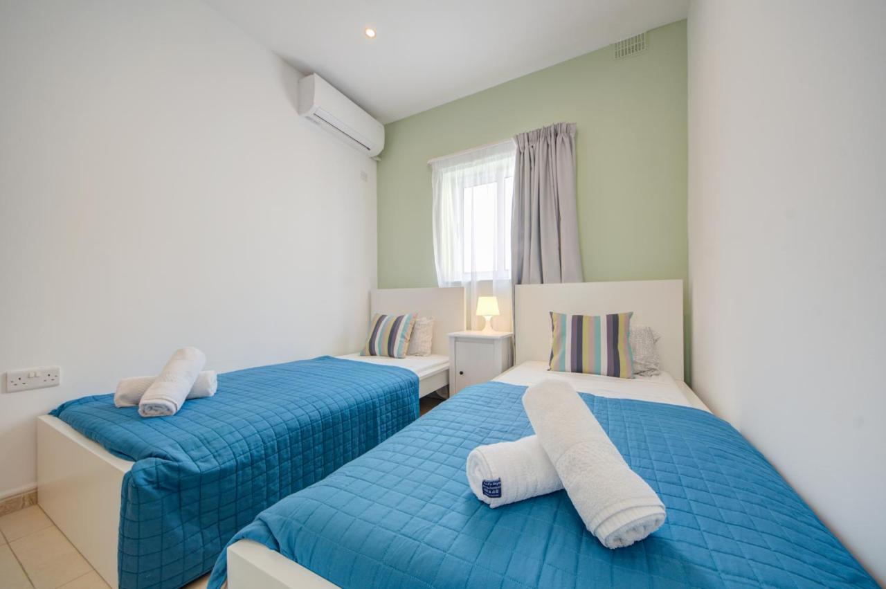 Azure Haven - Gzira Apartments And Penthouse By Shortletsmalta Bagian luar foto